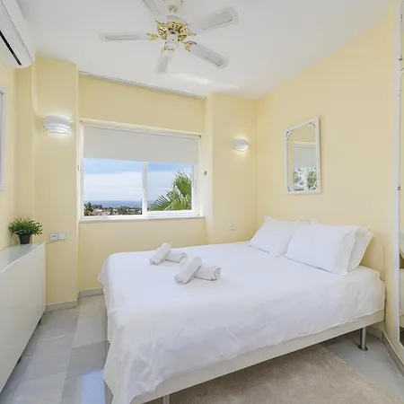 Apartment J08 La Cartuja -